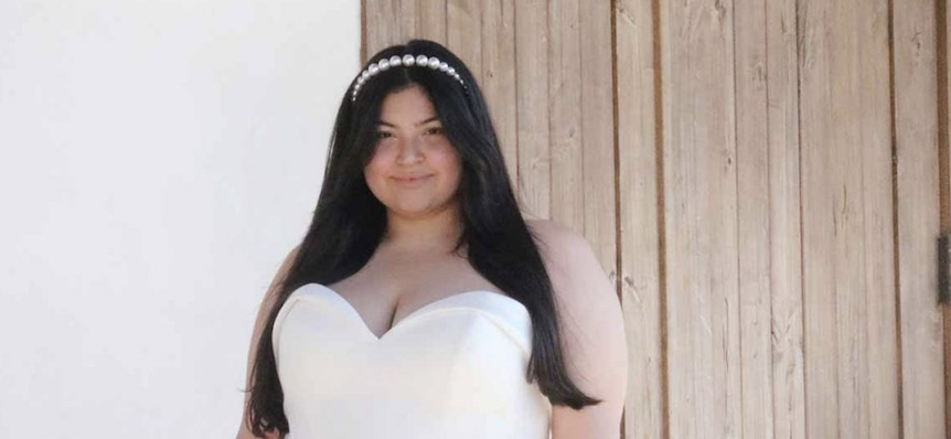 Effortlessly Elegant: Minimalist Plus Size Bridal Gowns Image