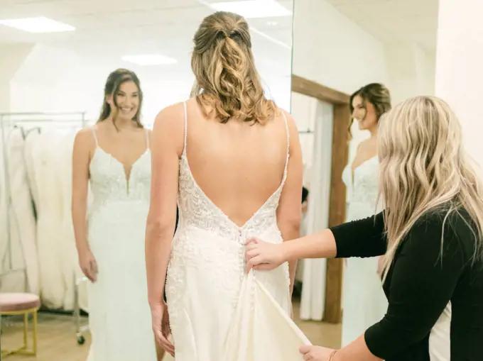 Buying A Wedding Dress Tips and Tricks Image